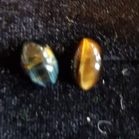 Image 4 of Semi Precious Stone Crystal Stud Ear-Rings (2)