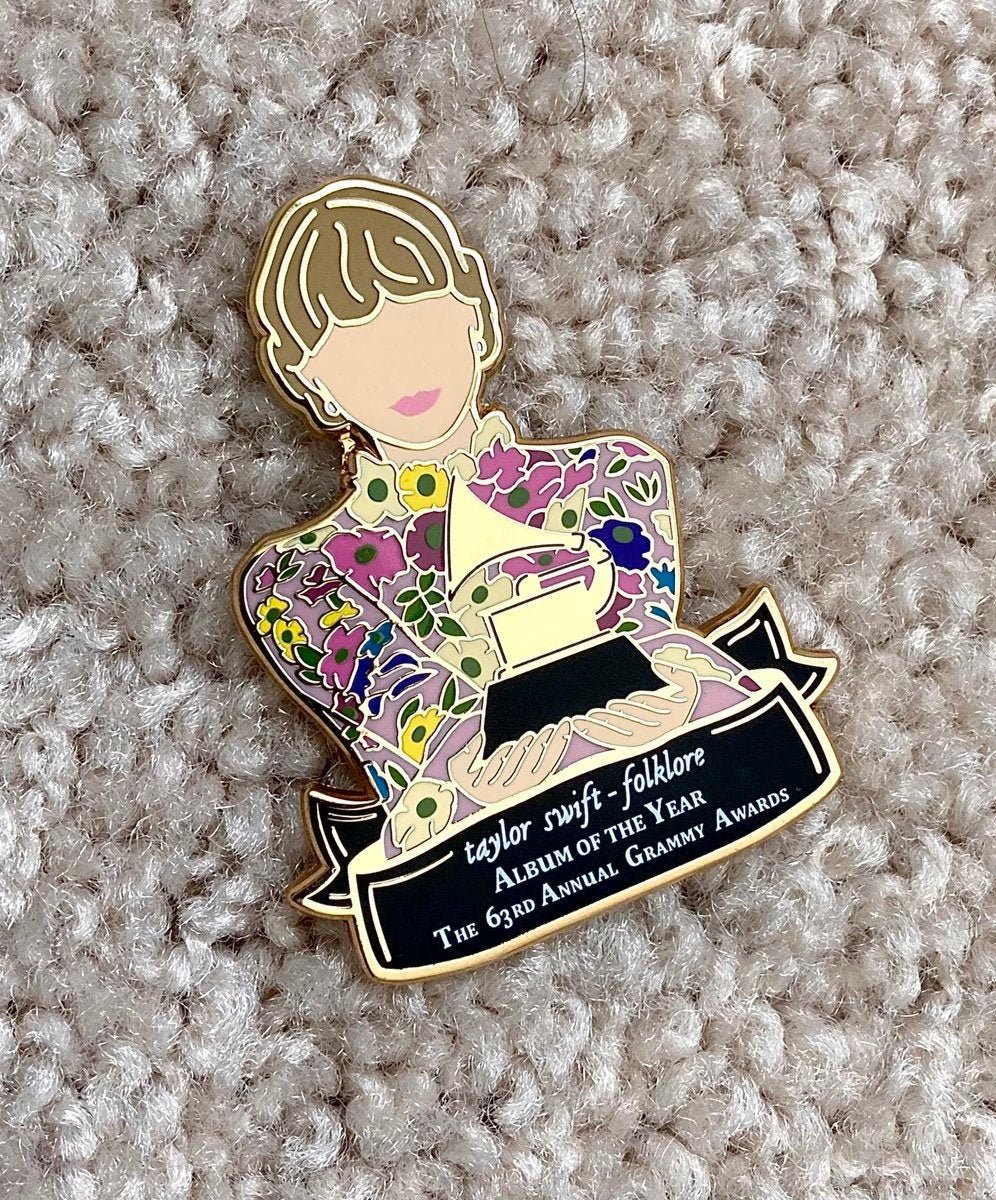 Taylor Swift Pins and Buttons for Sale