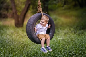 Image of FLORAL HOOP AND TIRE SWING SUPERMINI SESSIONS