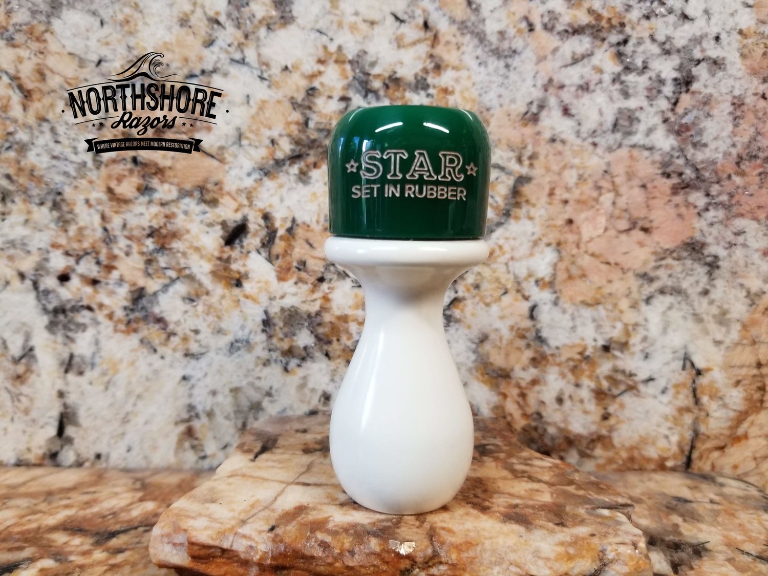 Image of BRUSHES STAR / KAMBRO GREEN OVER IVORY