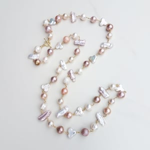 Multi Pearl Necklace in 18k Gold
