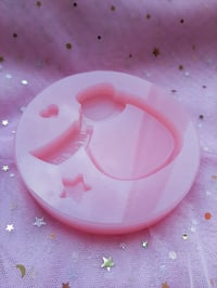 Image 2 of Drink Me Alice Shaker Mold
