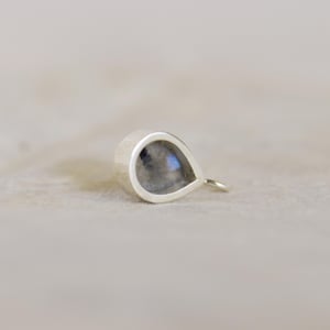 Image of Labradorite Moonstone pear cut silver necklace