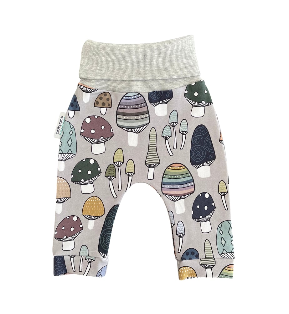 Image of shrooms leggings