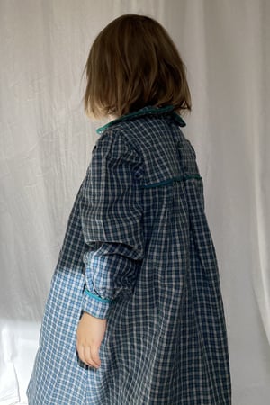 Classic French Peter Pan Smock Dress in Green Plaid