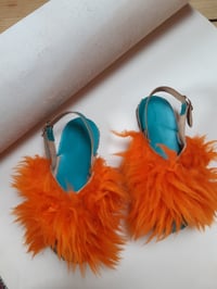 Fluffy orange sheep sandals - size EU 42