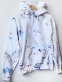 Image 1 of CLOUD HOODED SWEATSHIRT