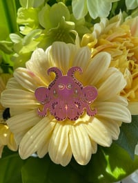 Image 2 of 2 Inch Lesbian Pride Octopus enamel pin - Rose gold metal