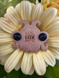 Image 3 of 2 Inch Lesbian Pride Octopus enamel pin - Rose gold metal