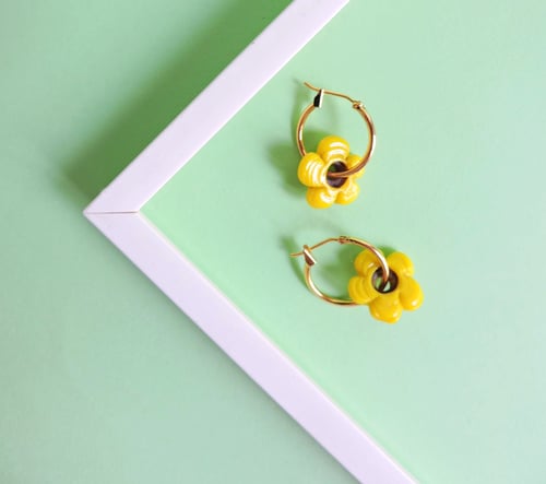 Image of Pendientes DAISY - Amarillo