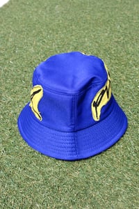 Image of near perfect bucket hat in blue 