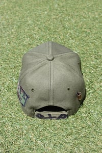 Image of came equipped baseball cap