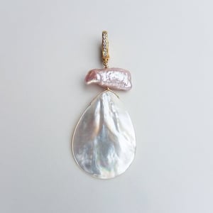 Pink Pearl & Shell Drop Charm