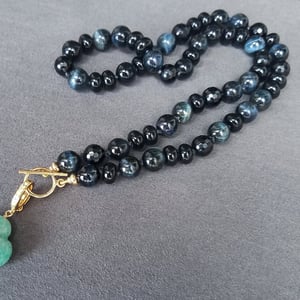 Cats Eye & Onyx Helix Necklace with clasp 