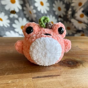 Image of Mini Crochet Peach Frog