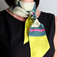 Image 4 of STRING OF PEARLS TWILLY 100% SILK SCARF