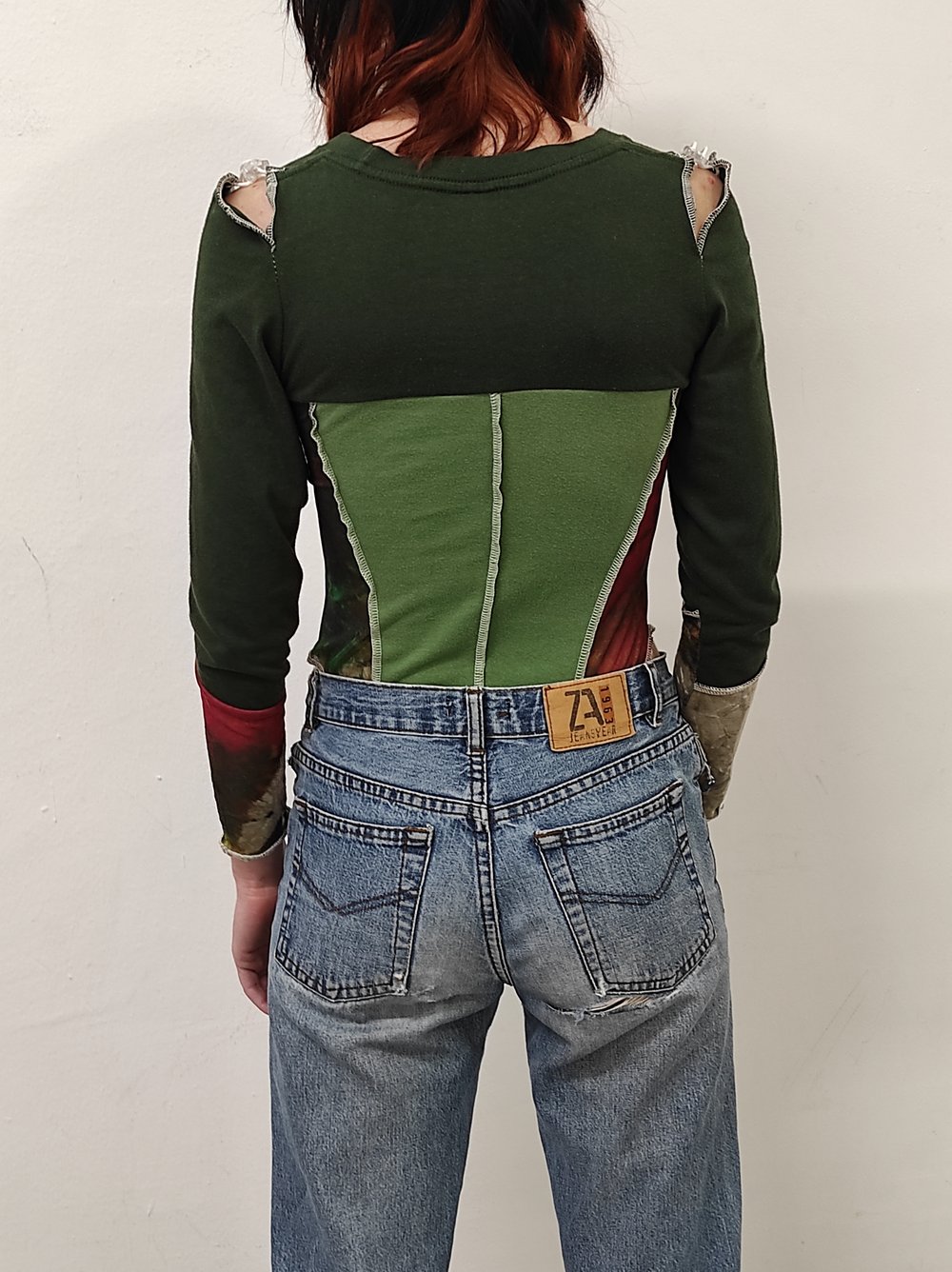 Image of Body verde semitransparente.