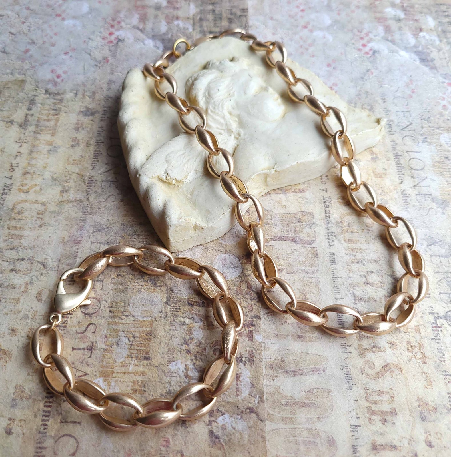 Medium Vintage brass chain bracelet – Hahn Studio