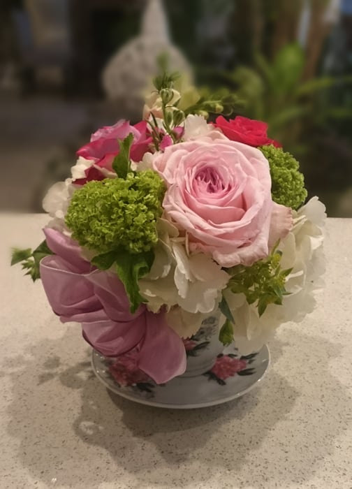 Tea Cup Arrangement Image 2