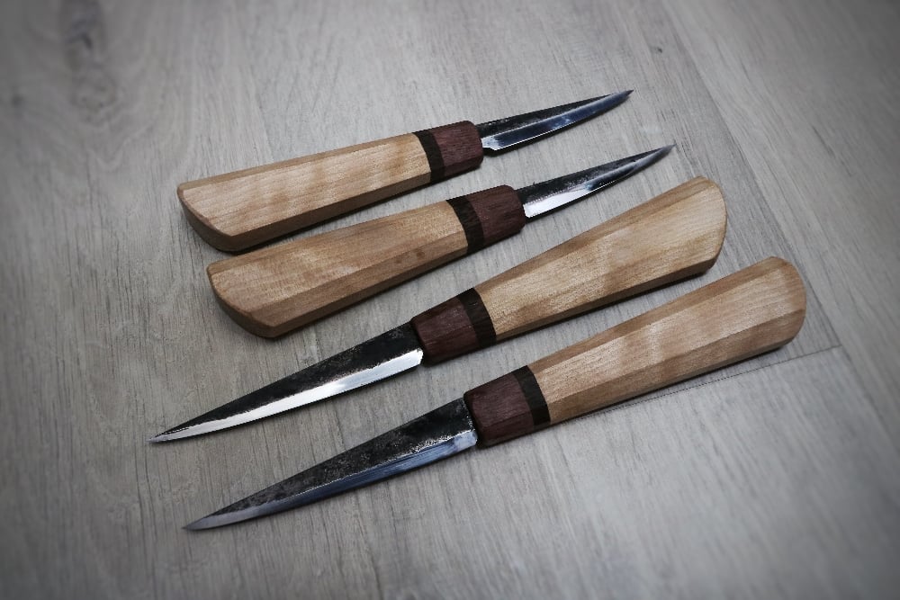Image of 70mm and 100mm slöjd with birch, wenge and purpleheart handle