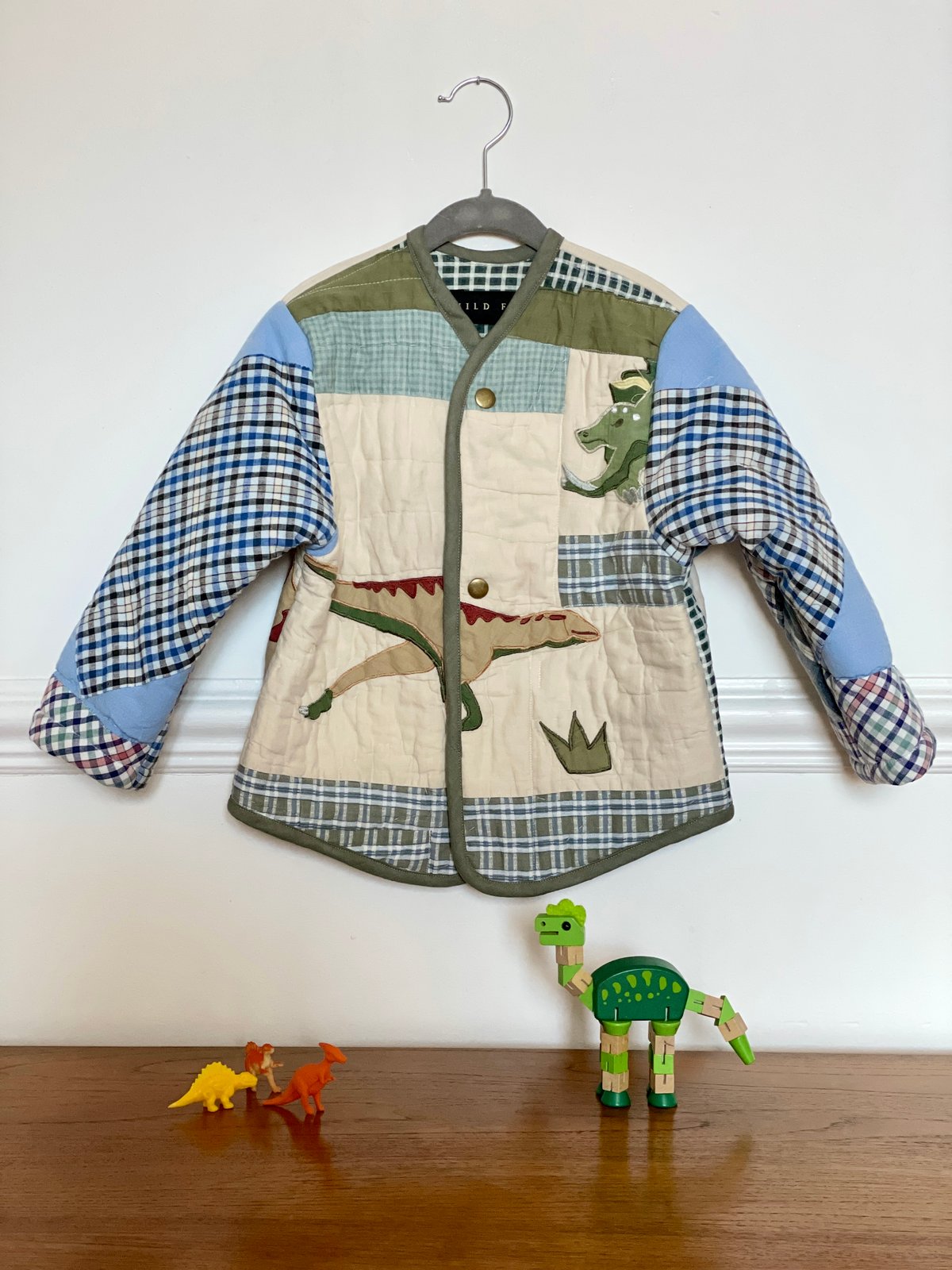 Max studio 2024 dinosaur quilt