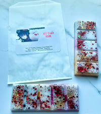 Image 2 of Pyro Characters | Genshin Impact Wax Melts | Diluc, Hu Tao, Thoma