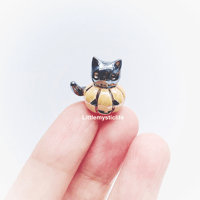 Image 1 of Pumpkin black kitty figurine