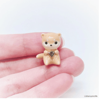 Image 2 of Otter figurine