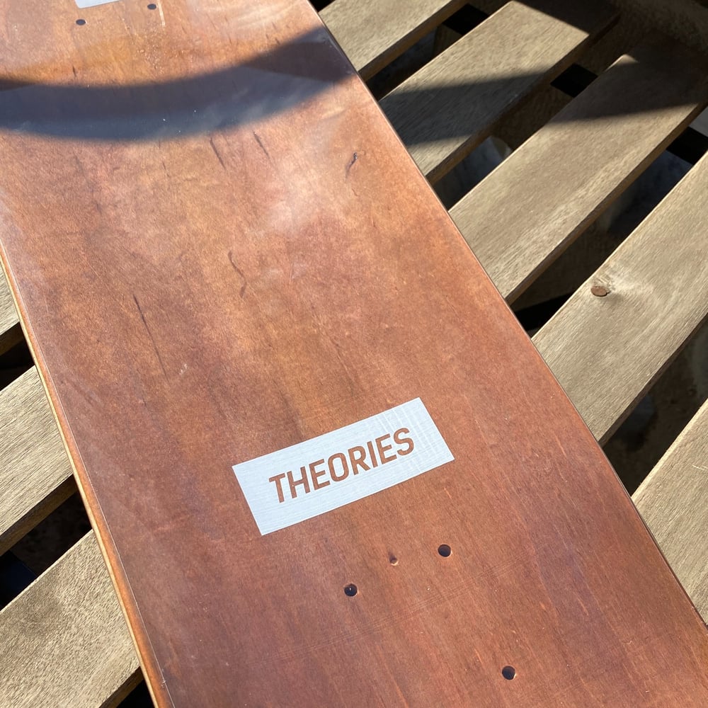 8.0 Theories - 16 mm Chrysler gördeszka lap
