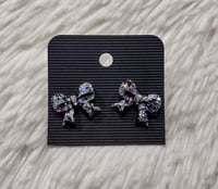 Sliver Glitter and Black Bow Studs