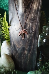 Image 3 of Small Green Tourmaline Pot Leaf