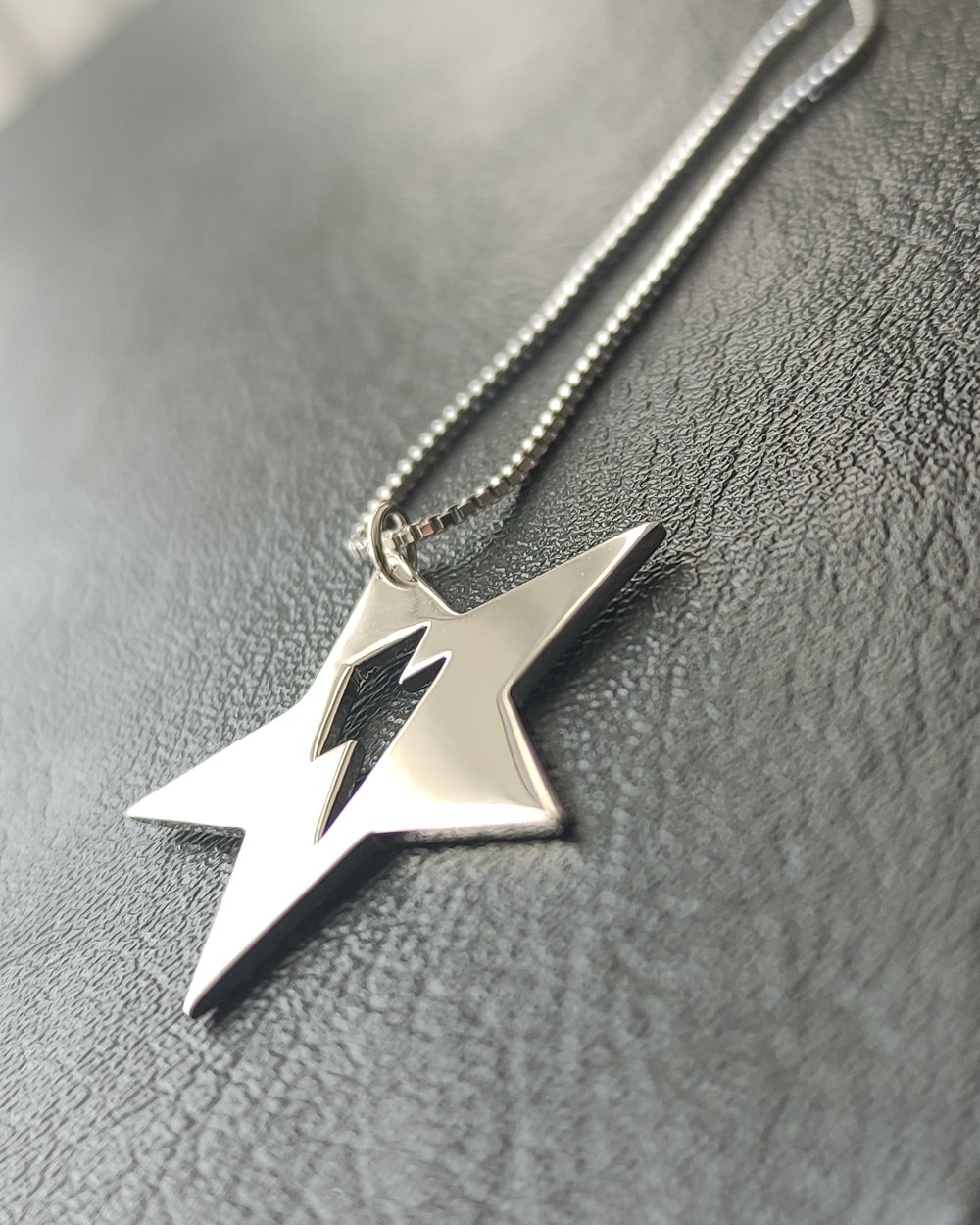 'Flash' Lightning Bolt BlackStar Necklace (925 Silver)