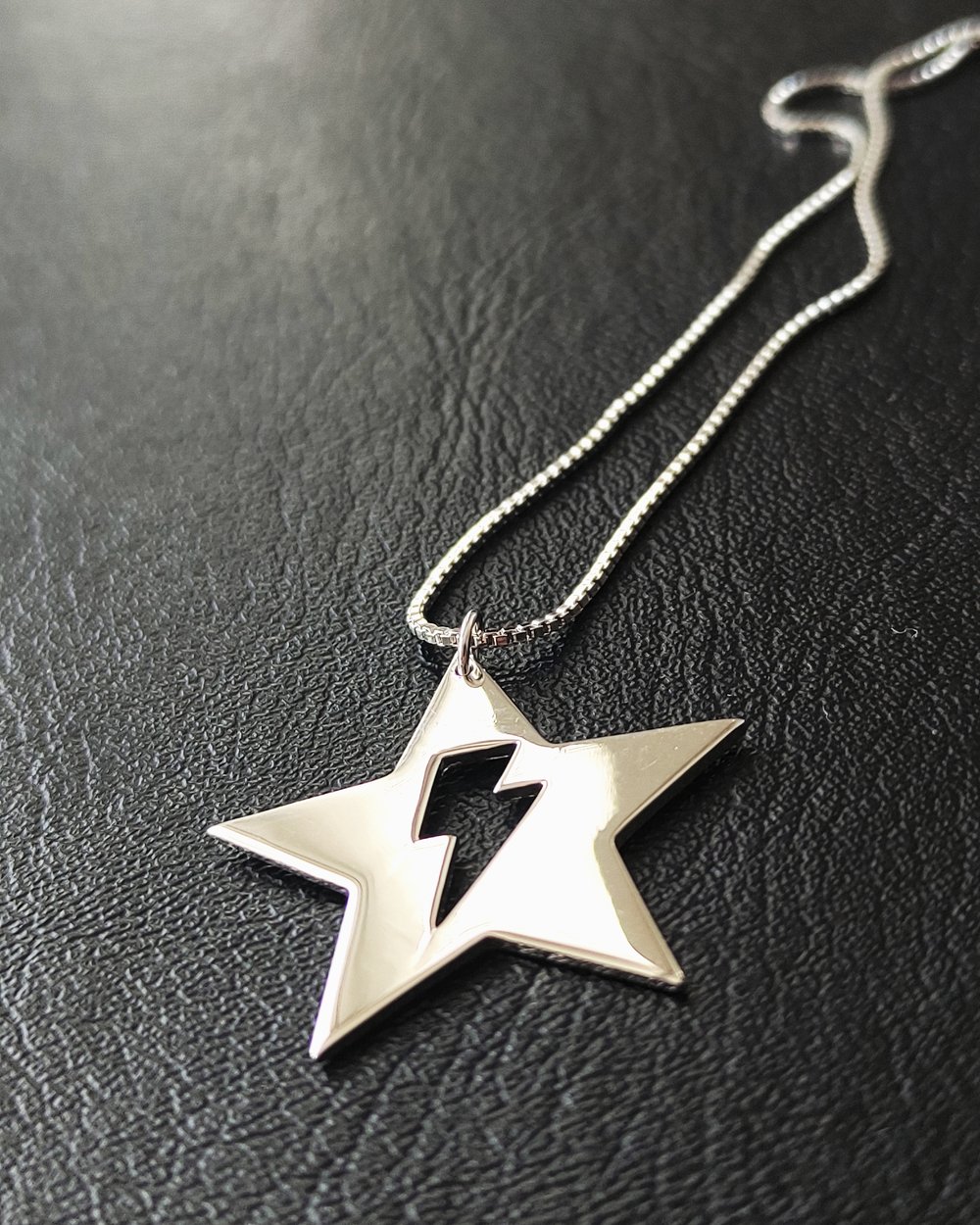'Flash' Lightning Bolt BlackStar Necklace (925 Silver)