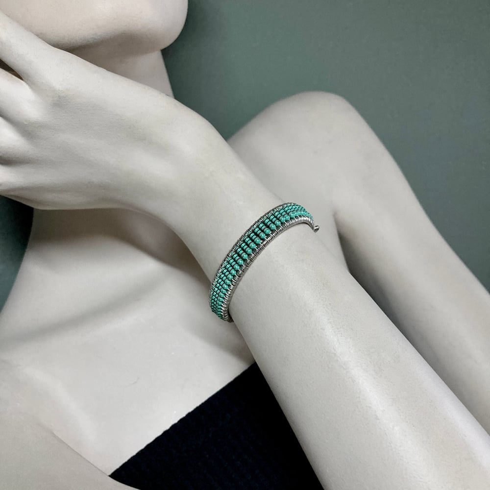 Image of Resist Cuff in Green