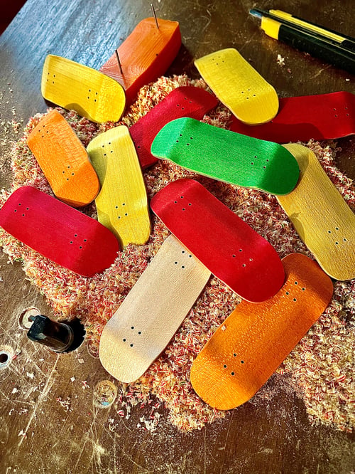 Image of More Fingerboard Deck Shape 3 and 3,5