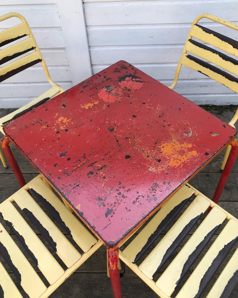 Image of Table Tolix carrée