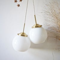 Image 1 of Baladeuse Ou Suspension En Opaline Blanche  & laiton 