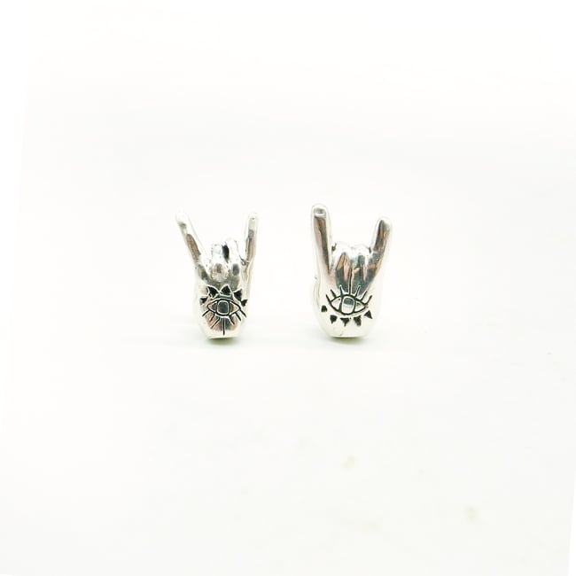 Y親手做的！純銀惡魔O手耳環  (單隻)- 限量50個！