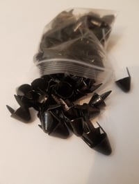 Set of 100 1/2 Black UK77 Studs