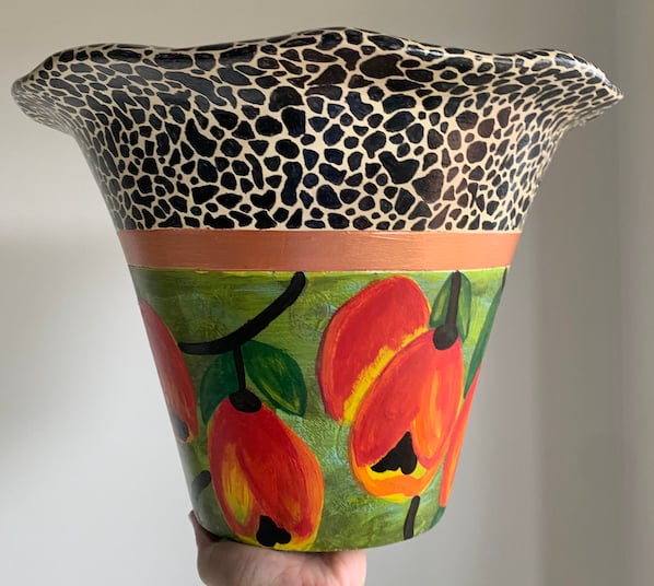 ACKEE SCALLOPED - SHATTERPROOF PLANTER
