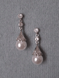 Image 1 of Kate Middleton Duchess of Cambridge Inspired Replikate Princess Diana Pearl Drop Crystal Earrings