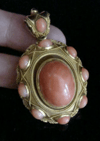 Victorian 15ct yellow gold large natural coral momento locket museum quality