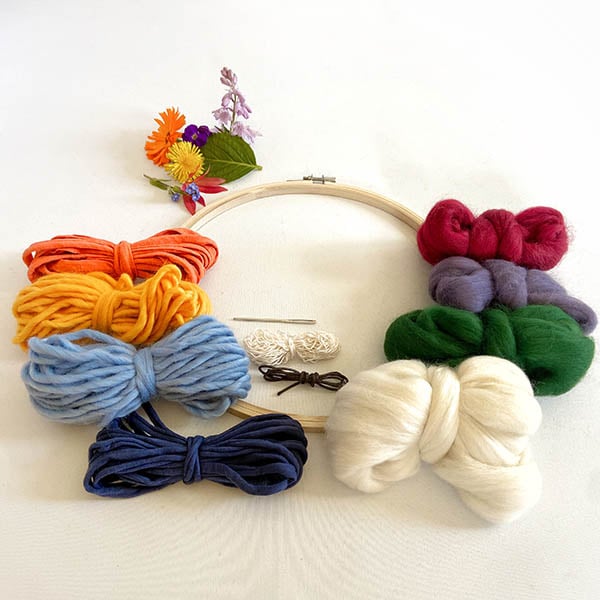 Image of Round weaving kit - Rainbow