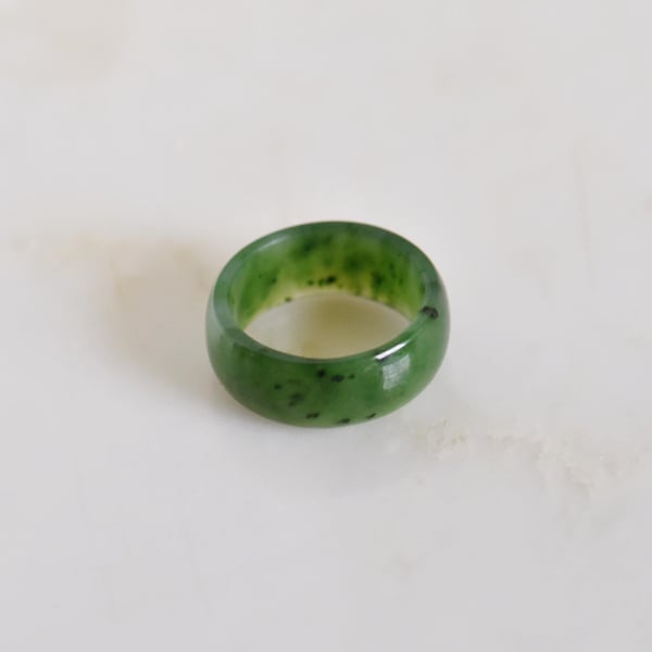 Image of Green Nephrite Jade antique style round band ring