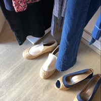 Image 2 of Classic - White