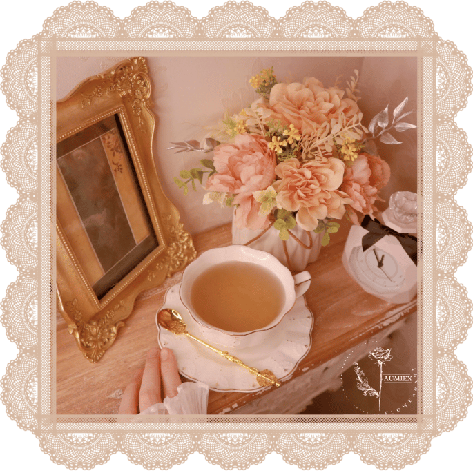 Image of Lovely Romantic Flower Pot