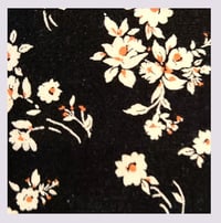 Image 1 of Tissu: pretty cherry blossoms black