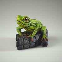 Image 2 of Edge Sculpture "African Frog (Green)"