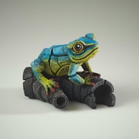 Image 1 of Edge Sculpture "African Frog (Blue/Yellow)"