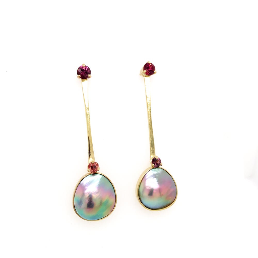 Image of Modern Iridescent Cortez Pearl Earrings